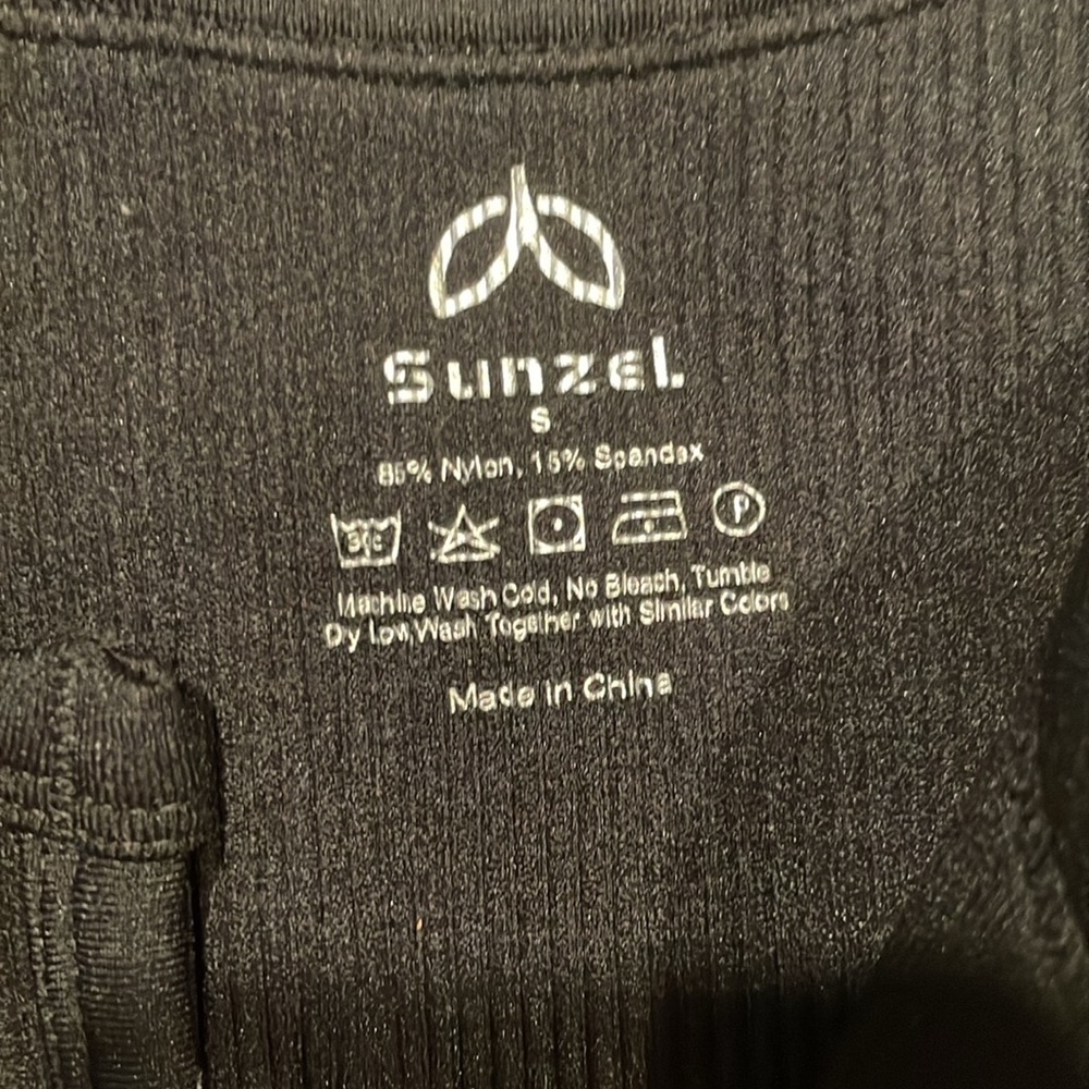 Sunzel Workout Set - Picture 4 of 8